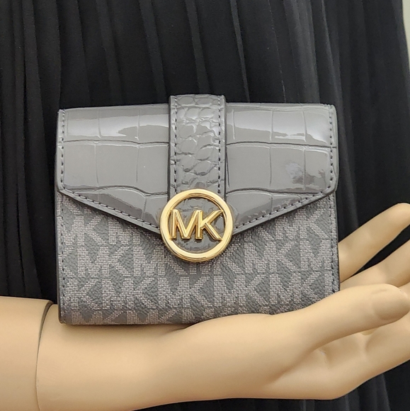 Michael Kors Carmen Logo MD Bifold Wallet Grey - Picture 1 of 6